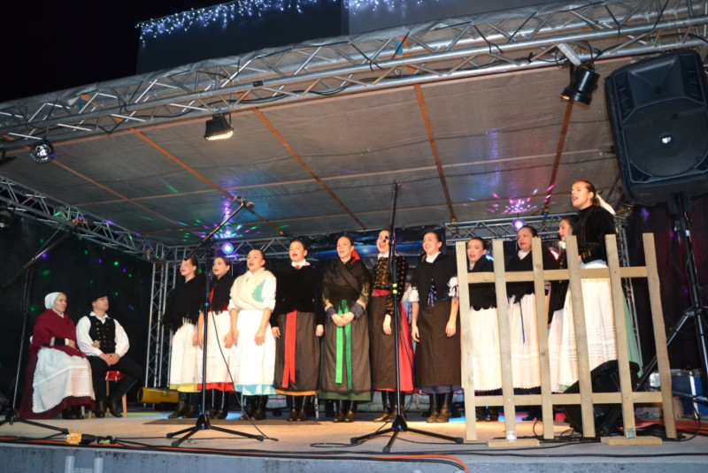 LETO S FS ŠAĽAN - JARMOKY, FESTIVALY, ZVYKY, DOMA AJ V ZAHRANIČÍ...